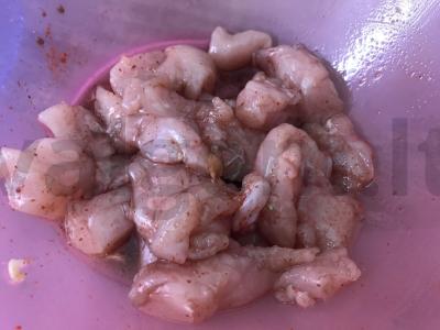 Banguota figūrinė kepta bulvė su mėsa Žingsnis 3