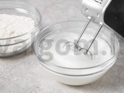 Medus biskvitas Žingsnis 2