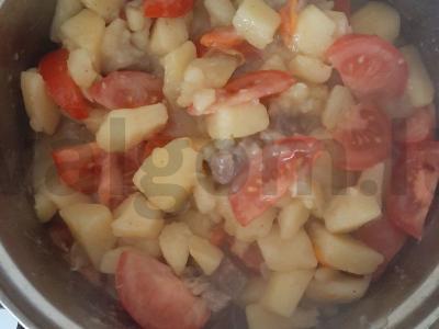 Kepinys iš kiaulienos su bulvėmis ir pomidorais Žingsnis 10