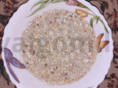 Avižinė košė su proteinu mikrobangų krosnelėje Žingsnis 1