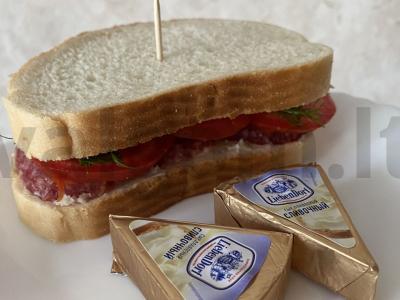 Sumuštinis su kreminiu sūriu pagrindine nuotrauka