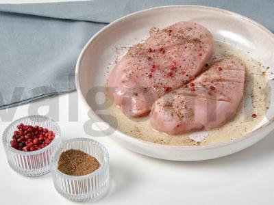 Kalakutienos filė su aviečių sirupu Žingsnis 1