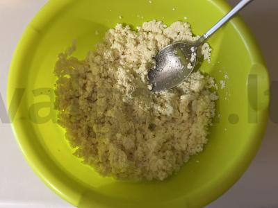 Mažai kaloringi varškės bandelės su bananų įdaru Žingsnis 2