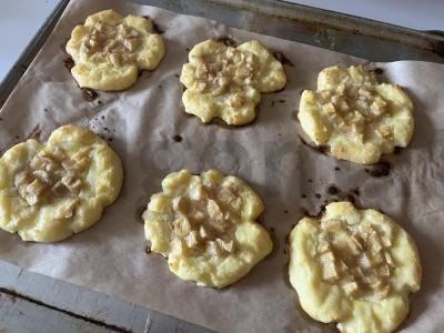 Mažai kaloringi varškės bandelės su bananų įdaru pagrindine nuotrauka