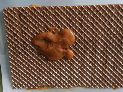 Vaflinis tortas „Atradimas“ be kepimo Žingsnis 2