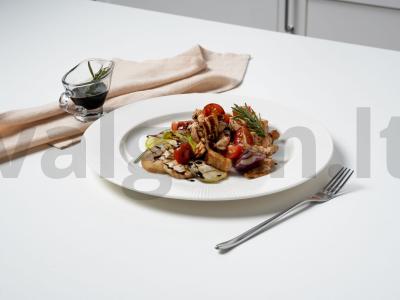 Kalakutienos filė su daržovėmis ir balzaminiu kremu pagrindine nuotrauka