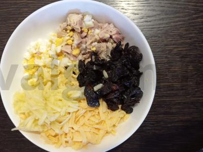 Salotos su džiovintais abrikosais ir vištiena Žingsnis 2