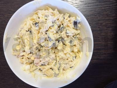 Salotos su džiovintais abrikosais ir vištiena Žingsnis 3