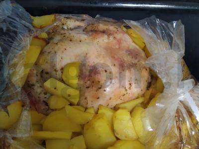 Vištiena su bulvėmis maiše pagrindine nuotrauka