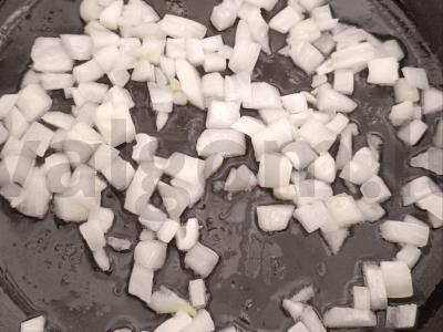 Makaronai su troškiniu grietinės padaže Žingsnis 1