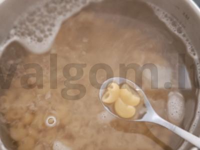 Makaronai su troškiniu grietinės padaže Žingsnis 5