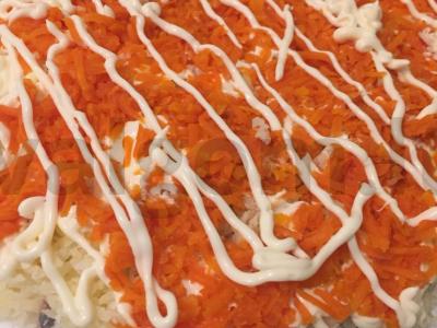 Salotas „Silkė po kailiu šventinis“ Žingsnis 5