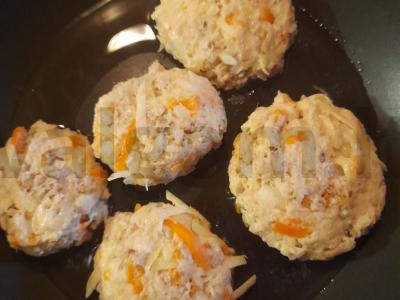 Kotletai „Žuvies apkabinimai“ Žingsnis 5