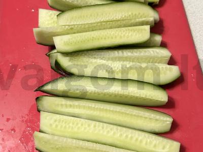 Sūdyti agurkai su prieskoniais Žingsnis 2