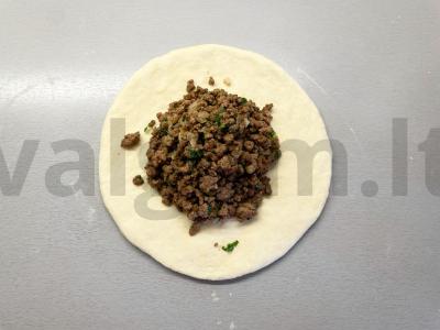 Ossetijos pyragas su mėsa Žingsnis 4