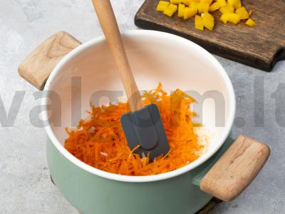 Daržovių troškinys su miško šaldytais grybais Žingsnis 2