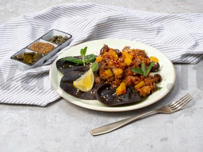 Daržovių troškinys su miško šaldytais grybais pagrindine nuotrauka