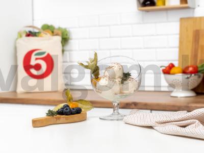 Ledai su vaniliniu cukrumi pagrindine nuotrauka