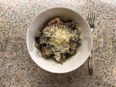 Salotas „Mėsos krepšelis“ pagrindine nuotrauka