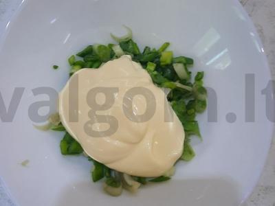 Svogūnų padažas iš majonezo Žingsnis 4