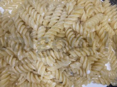 Makaronai su lydytu sūriu ir grietinėle Žingsnis 2