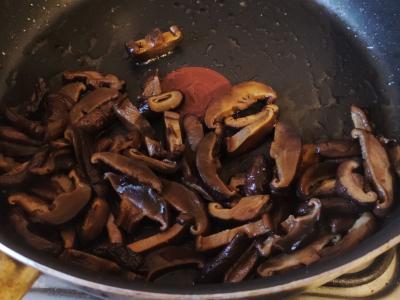 Ryžių makaronai su šiitake Žingsnis 8