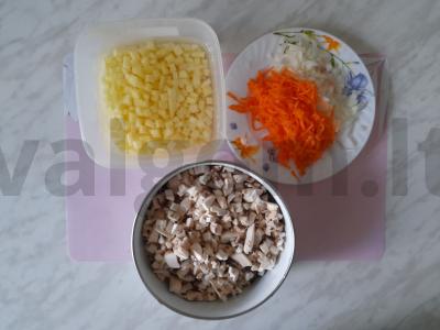 Pievagrybių sriuba Žingsnis 1