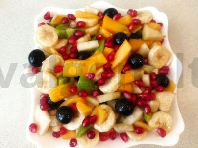 Vaisių salotos su granatu ir persimonu Žingsnis 3