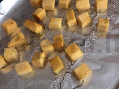 Salotos su moliūgu, bekonu ir sūriu Žingsnis 1