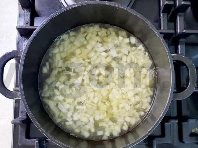 Sriuba su krevetėmis kokosų piene Žingsnis 1