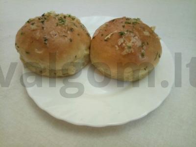 Vegetariškos bandelės su česnaku pagrindine nuotrauka