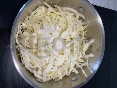 Vitaminų salotas su daržovėmis ir žolelėmis Žingsnis 3