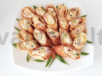 Neįprasti blynai su silke pagrindine nuotrauka