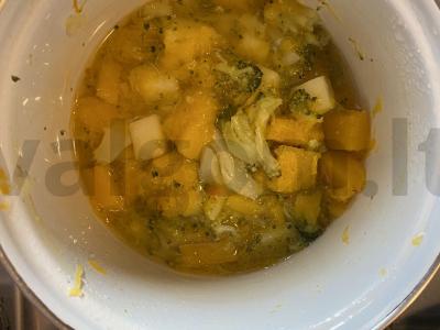 Daržovių vaikų sriuba su moliūgu ir brokoliais kūdikiams Žingsnis 3