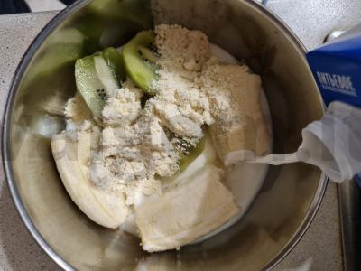 Baltymų kokteilis Žingsnis 2