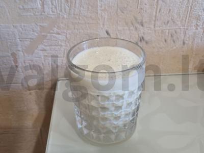 Baltymų kokteilis pagrindine nuotrauka