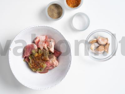 Daržovių troškinys su kiviais Žingsnis 1