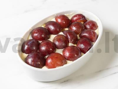 Slyvų pyragas „Niujorkas“ Žingsnis 6