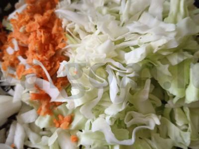 Troškinta kopūstai su pomidorų tyrė Žingsnis 2