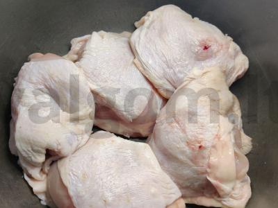 Vištienos šlaunelės panazijietišku stiliumi Žingsnis 1