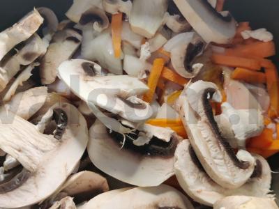 Vištienos šlaunelės panazijietišku stiliumi Žingsnis 6