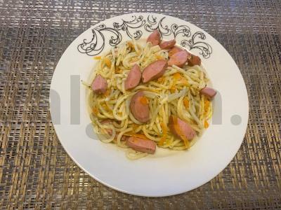 Spagečiai su daržovėmis ir dešrelėmis Žingsnis 8