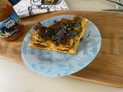 Tortilija su baklažanais adžikoje pagrindine nuotrauka