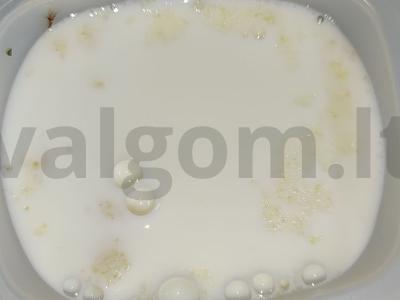 Pieninė želė su avietėmis Žingsnis 1