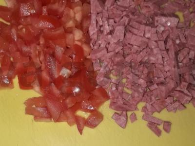 Pica su dešra, pomidoru ir kečupu Žingsnis 2