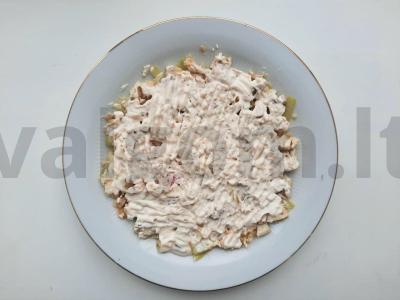 Sluoksniuotas salotas iš kalakutienos su granatu Žingsnis 2