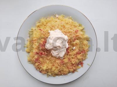 Sluoksniuotas salotas iš kalakutienos su granatu Žingsnis 3