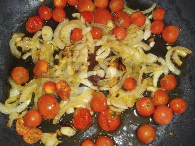 Kepti pipirai, įdaryti pievagrybiais Žingsnis 2