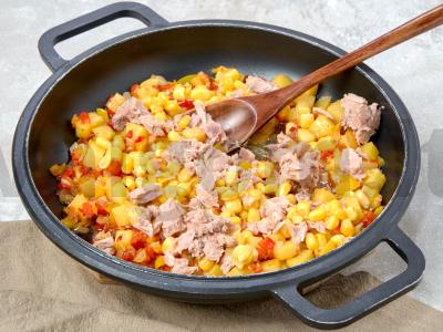 Daržovių troškinys su tunu aliejuje Žingsnis 2