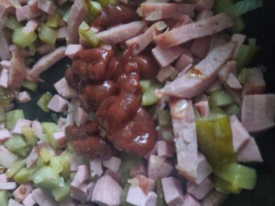 Sultinys su virtomis-rūkytais šoninėmis ir dešromis Žingsnis 2